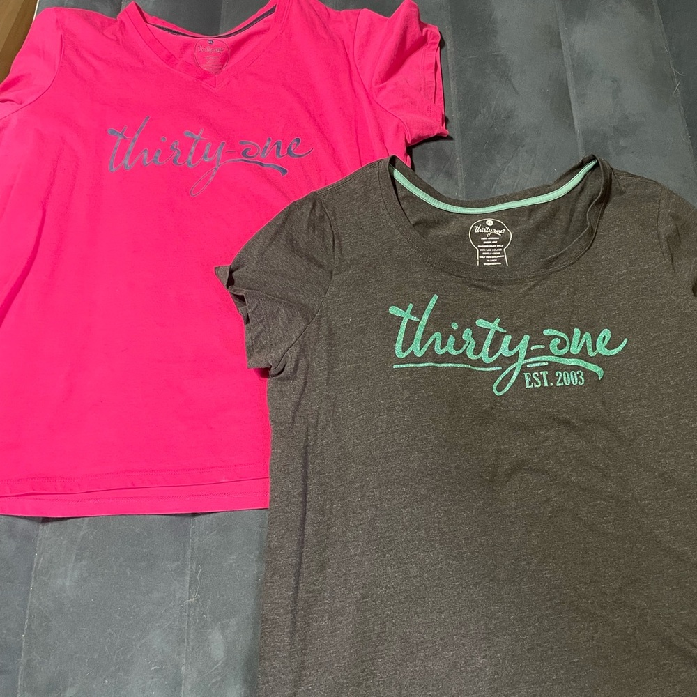 2 thirty one ladies t shirts